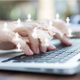 Com o crescimento de 56,8% no e-commerce brasileiro, aumenta o número de vagas e novas profissões disponíveis no setor digital