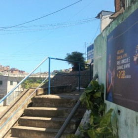 TIM adota outdoor social como mídia para apoiar comunidades de Fortaleza