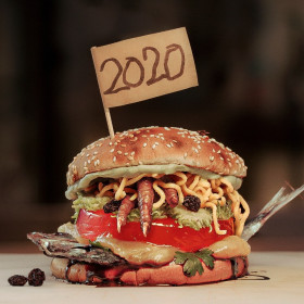 Burger King lança sanduíche emblemático com gosto de 2020