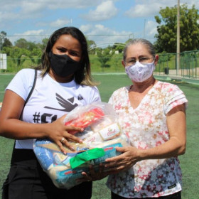 CUFA distribui mais seis toneladas de alimentos no Ceará