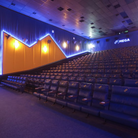 Rede de shoppings Ancar Ivanhoe lança campanha “Sua Vacina Vale Muito” com 90% de desconto no cinema