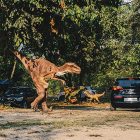 Jurassic Safari Experience chega a Fortaleza no estacionamento do Iguatemi