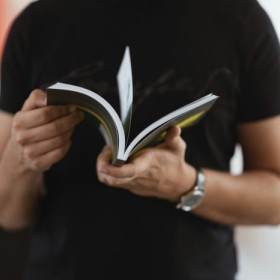 Veja 5 livros que podem ajudar a entender o mundo no pós-pandemia de Covid-19