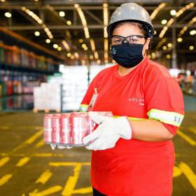 Solar Coca-Cola oferta vagas de emprego exclusivas para mulheres no Ceará