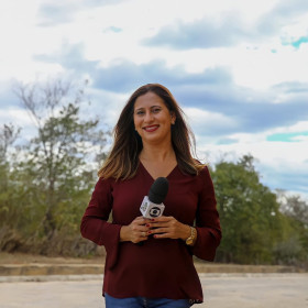 O repórter como agente transformador: Aline Oliveira fala sobre carreira e suas experiências na reportagem