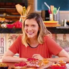 Influencer cearense Mila Costa estrela comercial da Granja Regina em intervalo do BBB