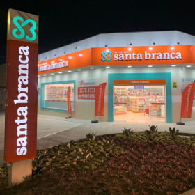 Rede de Farmácias Santa Branca inaugura unidade no Eusébio e prevê mais 3 unidades no Ceará