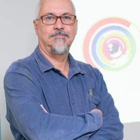 Fabio Mestriner ministra curso prático de design de embalagens