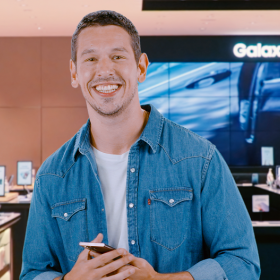 João Vicente de Castro estrela nova campanha da Samsung