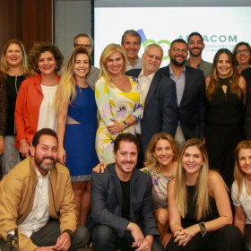 Abracom completa 20 anos de história com nova diretoria e projetos para melhoria do ambiente concorrencial