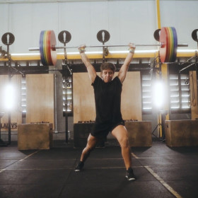 Dia Internacional do Orgulho LGBTQIA+: agência Hokma produz filme para Porão CrossFit que surpreende o público