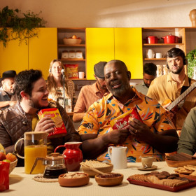 Vitarella apresenta campanha “Nosso Som Tem Diferença” com Péricles, Elba Ramalho e Matheus e Kauan