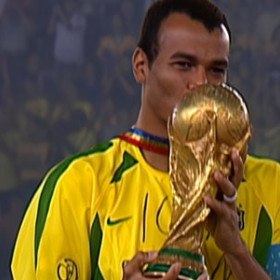 Globo aposta na emoção e apresenta campanha da Copa do Mundo 2022