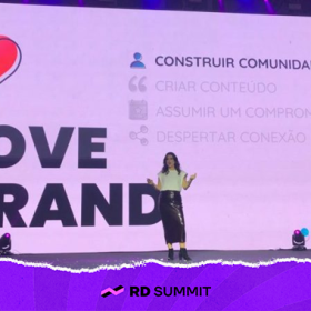 Beatriz Guarezi (Bits to Brands) compartilha o que faz uma marca ser verdadeiramente amada pelo consumidor