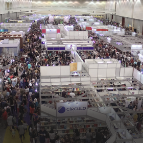 XIV Bienal Internacional do Livro do Ceará começa nesta sexta-feira (11) com cortejo de abertura, músicos e poetas populares