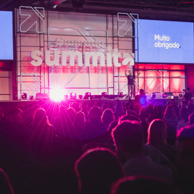 Gramado Summit 2023 abre Programa de Voluntários