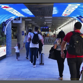 Aeroporto carioca Santos Dumont ganha primeiro túnel de led flexível do país