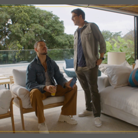 Samsung lança campanha com Fabio Porchat e João Vicente para mostrar os benefícios de uma vida conectada com SmartThings