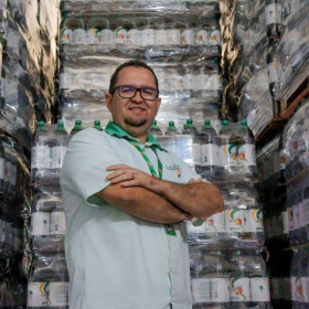 De estagiário a novo Gerente de Marketing da Cajuína São Geraldo, conheça a história de Tiago Caldas