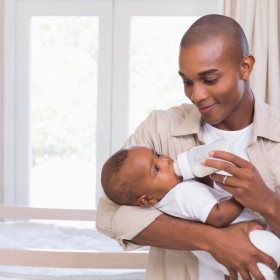 Grupo HEINEKEN amplia período de licença paternidade como incentivo à parentalidade mais saudável
