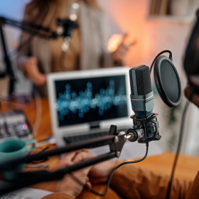 Pesquisa da ESPM aponta que 68% dos entrevistados consomem podcast