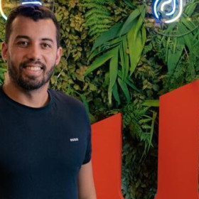 Grupo W anuncia Felipe Coelho como novo diretor da Wicomm, empresa de e-commerce da marca