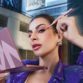 Nah Cardoso anuncia sua primeira linha de maquiagem em collab com Beleza na Web