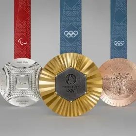 Paris 2024 revela design das medalhas olímpicas