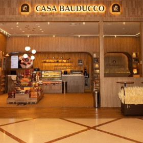 Casa Bauducco apresenta rebranding e ganha novo logo inspirado em fachadas italianas