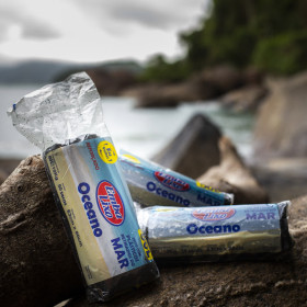 Embalixo lança linha ‘Oceano’, feita de plástico retirado do mar