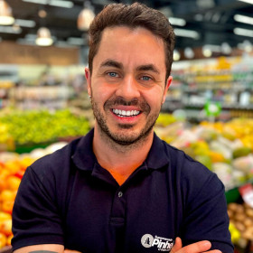 Micael Azevedo é o novo gerente de marketing do Supermercado Pinheiro
