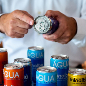 Com primeira lata de alumínio com braile na tampa, Minalba Brasil e Ball Corporation conquistam prêmio Innovation by Design 2024