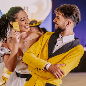 Pedido de casamento via PIX? Campanha da Will Bank casa clientes no São João 