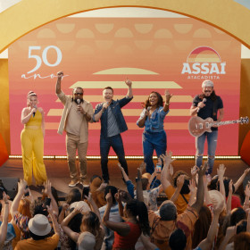 Assaí lança maior campanha promocional da sua história para celebrar 50 anos