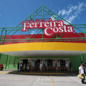 Home Center Ferreira Costa comemora seu 140º aniversário