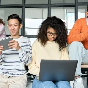 Geração Z deverá representar 30% da força de trabalho até 2030, aponta Adobe