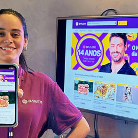 Barato Coletivo celebra 14 anos com nova campanha estrelada por Cauã Reymond