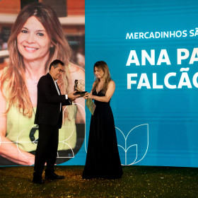 Prêmio Empresas que Cuidam elege Ana Paula Falcão como a Profissional de RH do ano