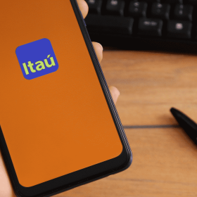 Itaú Unibanco lança em nova campanha como o uso da tecnologia se reflete em novos produtos para os clientes