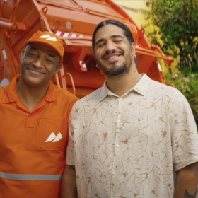 Quintal assina campanha de 50 anos do Grupo Marquise