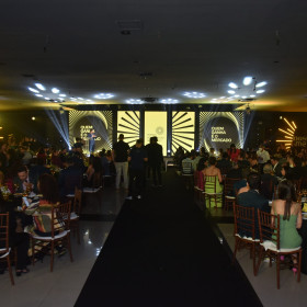Noite de premiação do Prêmio Melhores do Nosso Meio celebra talentos do mercado cearense