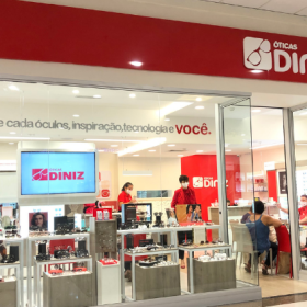 Óticas Diniz é única empresa nordestina no ranking das maiores redes de franquias do Brasil