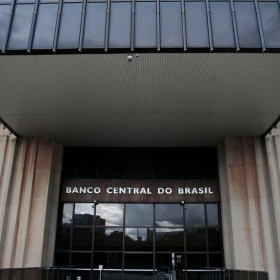 Aumento da Selic favorece investimentos e impulsiona renda fixa no Ceará