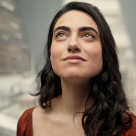 Lojas Renner S.A. celebra 60 anos com campanha estrelada com Tamara Klink