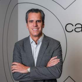 Negócios | Eficiência com excelência: os bastidores da gestão da Calia sob a liderança de Gustavo Mouco