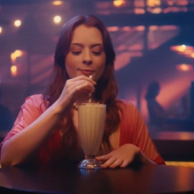 Bolero Comunicação assina nova campanha para a Holanda por Dulce Silveira