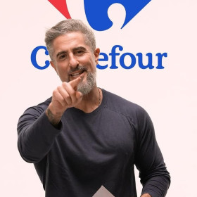 Carrefour celebra 50 anos no Brasil com campanha estrelada por Marcos Mion e aposta em conexão cultural e inovação