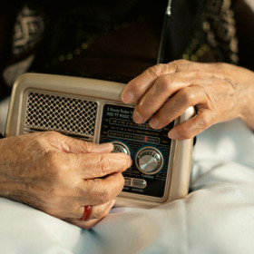 Fortaleza é a capital do Nordeste onde o rádio tem maior alcance