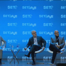 Representantes do governo e das maiores empresas de telecomunicação do Brasil discutem sobre a TV 3.0