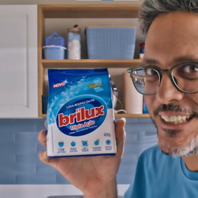 Lúcio Mauro Filho estrela nova campanha para a Brilux